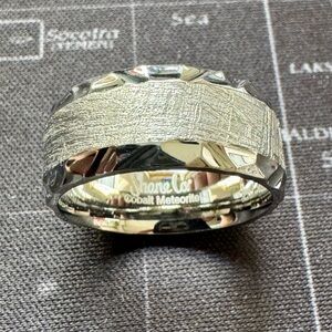 Cobalt Meteorite Textured Silver Tone Men's Band size 7.5